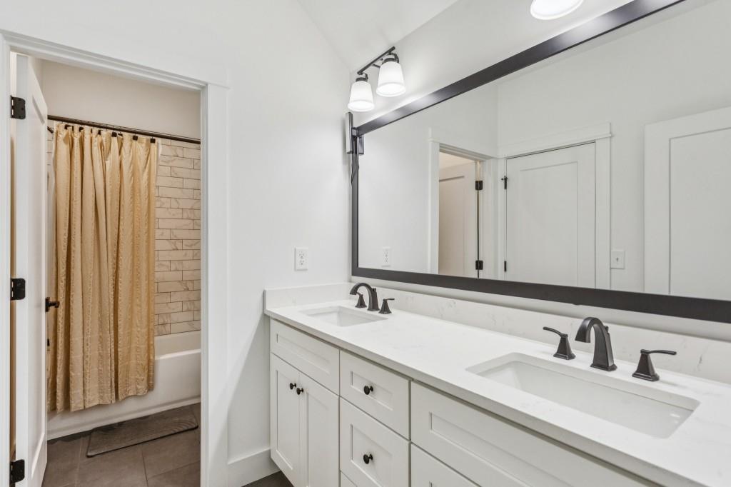 3346 Kenyon Creek Drive NW Unit A