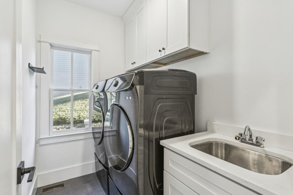 3346 Kenyon Creek Drive NW Unit A