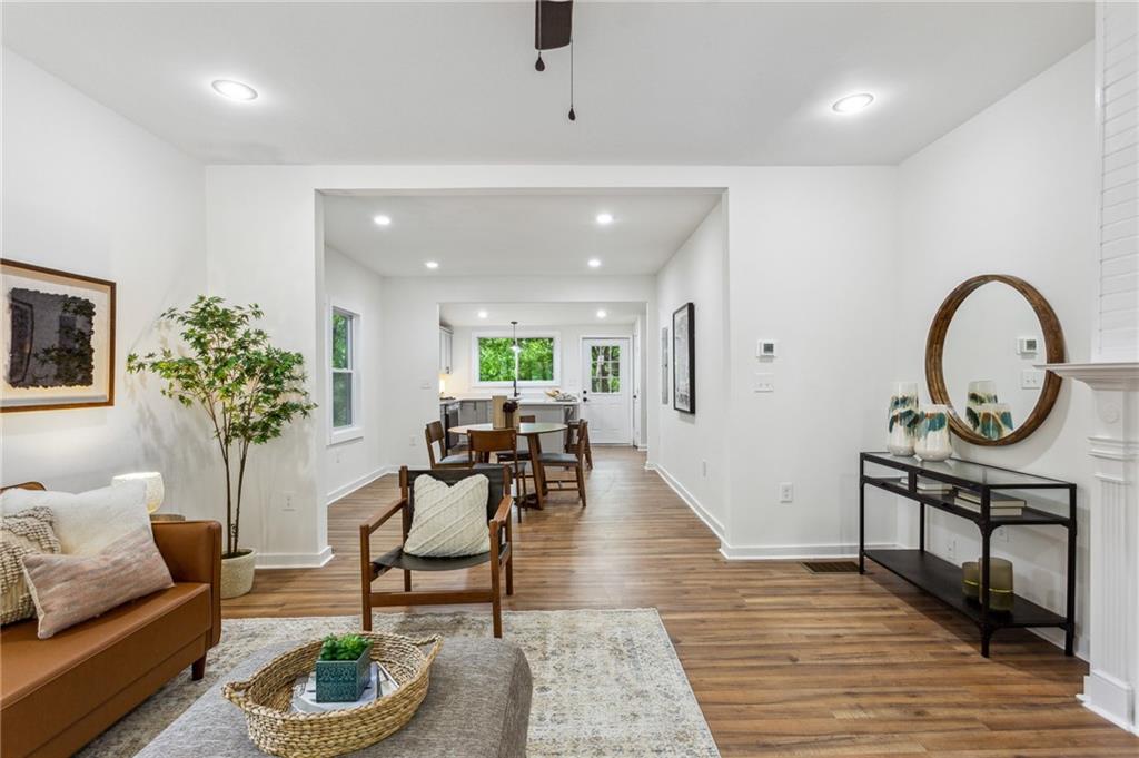 698 Garibaldi Street SW