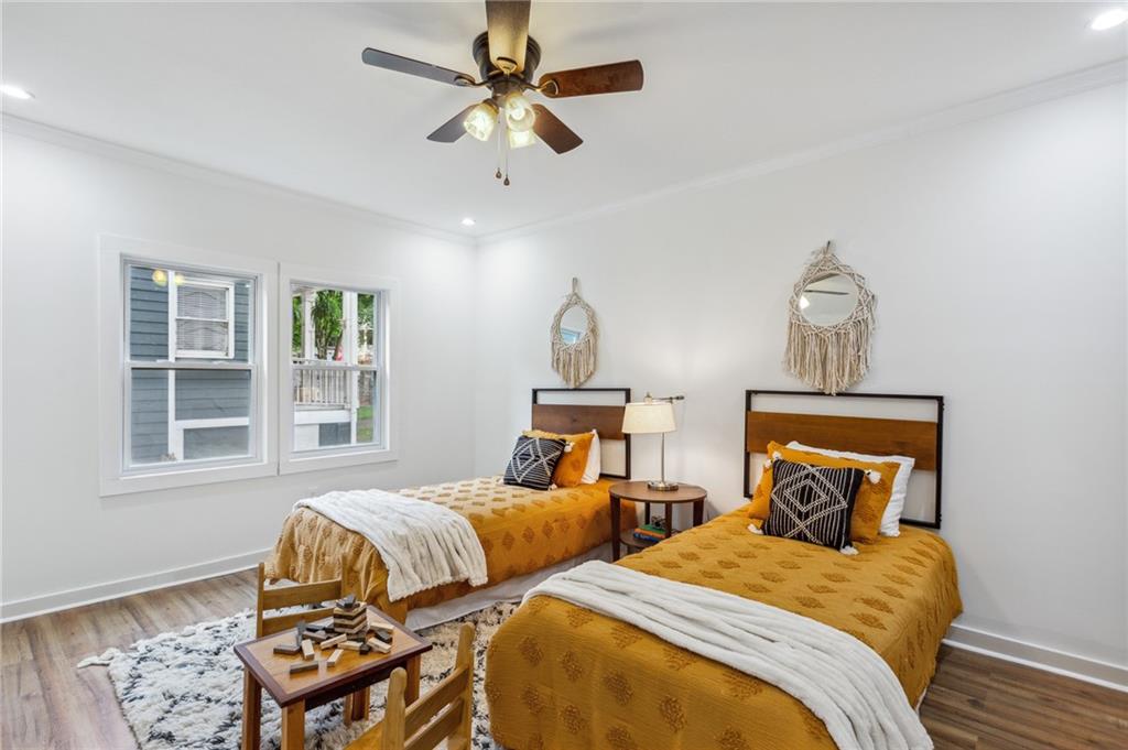 698 Garibaldi Street SW