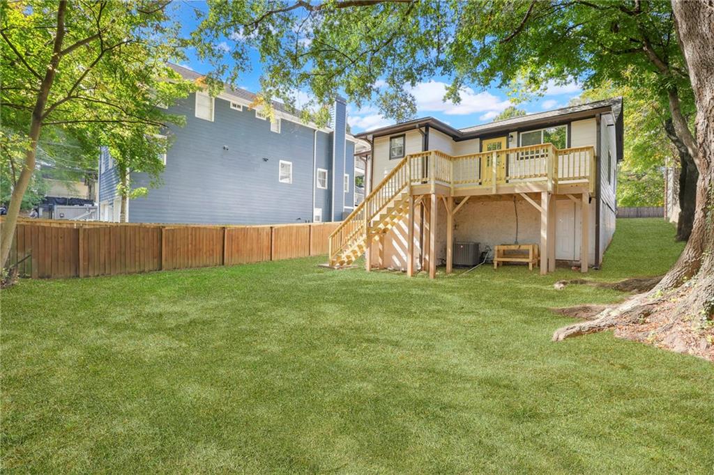 698 Garibaldi Street SW