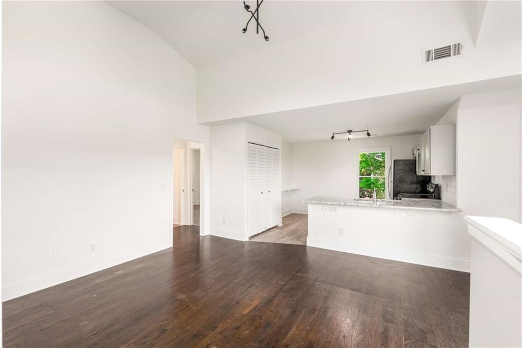 94 Lucy Street SE Unit A