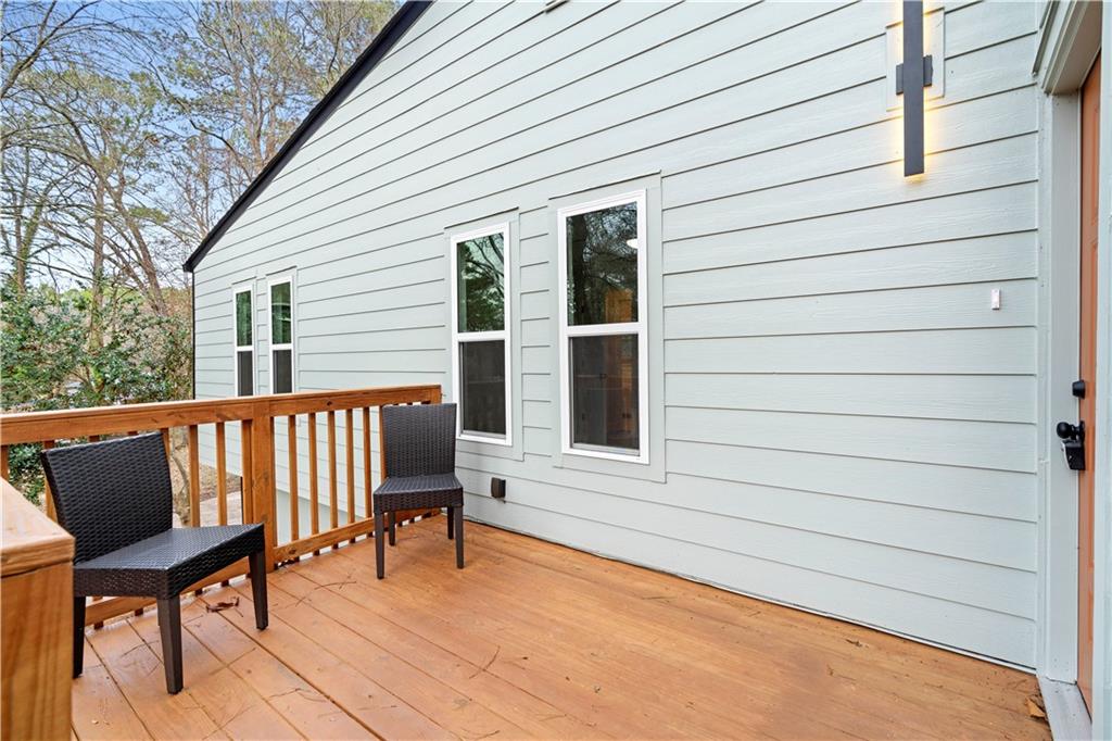 767 Starmist Court NE