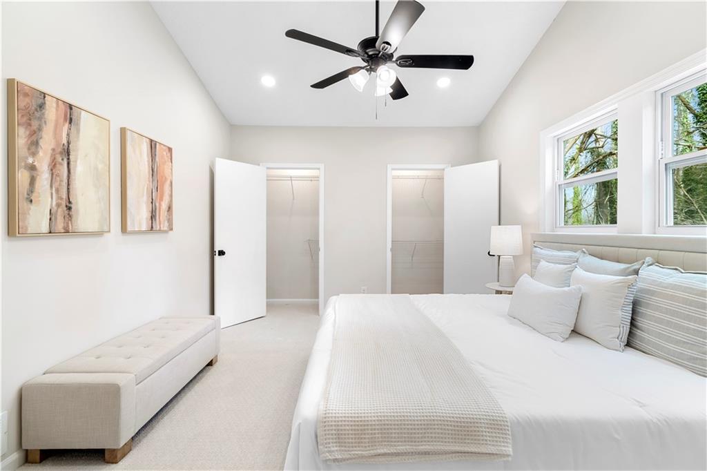 767 Starmist Court NE