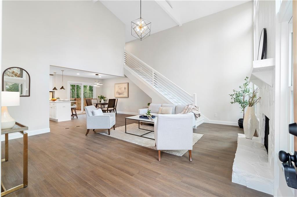 767 Starmist Court NE