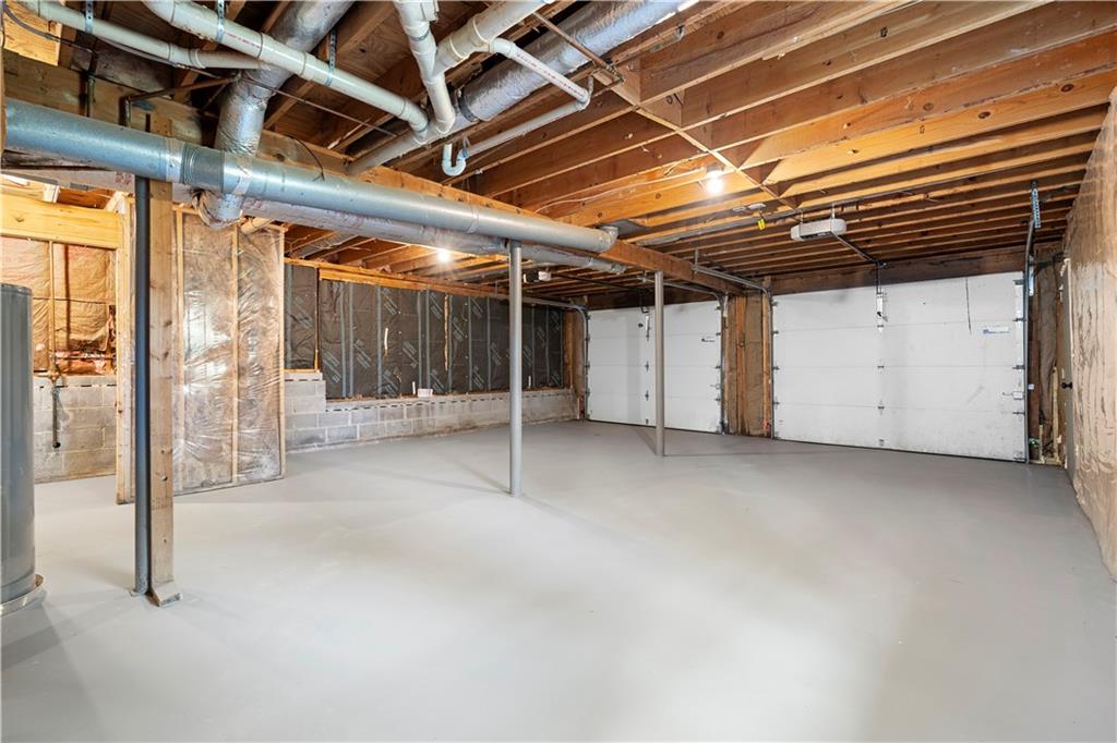 767 Starmist Court NE