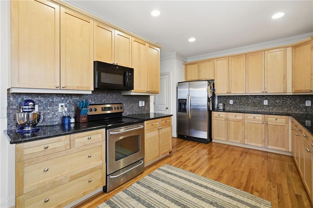 1508 Whitehead Bluff NW