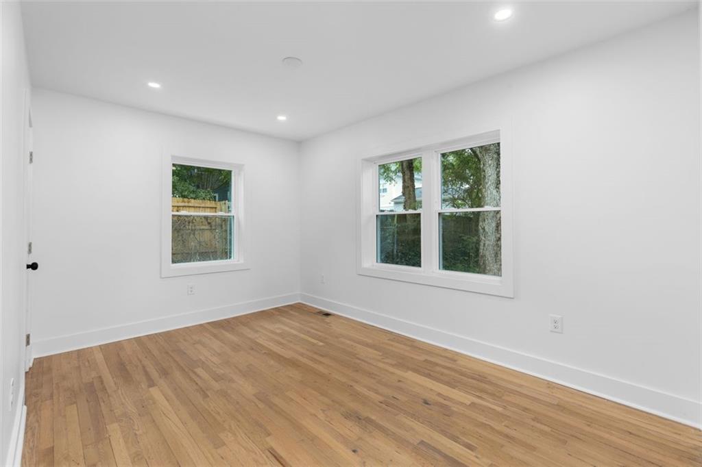 150 BIXBY Terrace SE