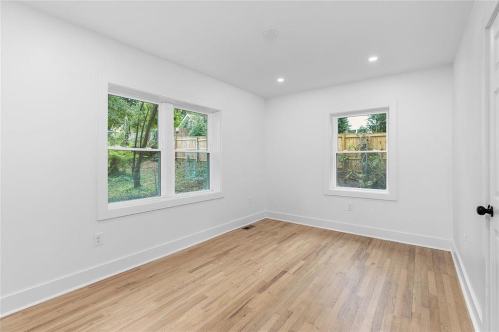 150 BIXBY Terrace SE