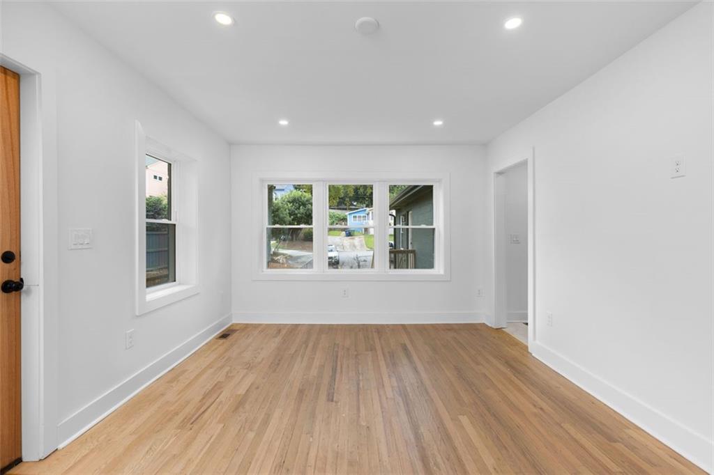 150 BIXBY Terrace SE