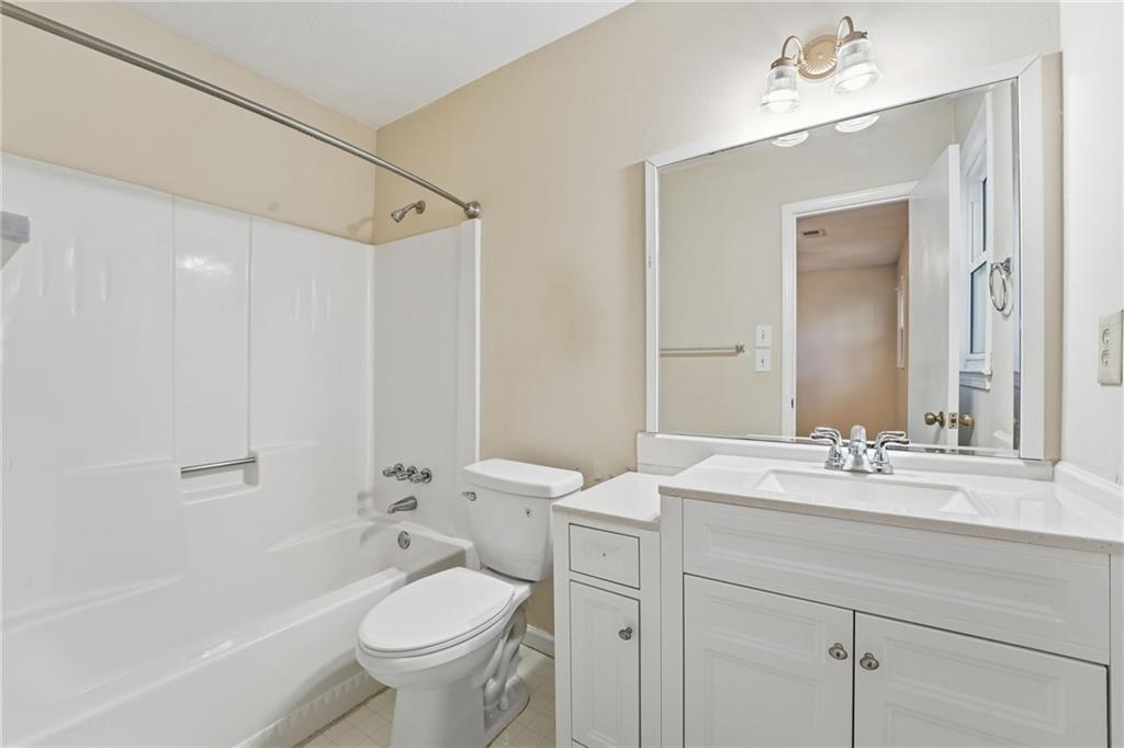 566 Sugar Valley Lane SE