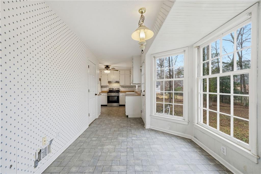 1715 Hidden Hollow Court SW