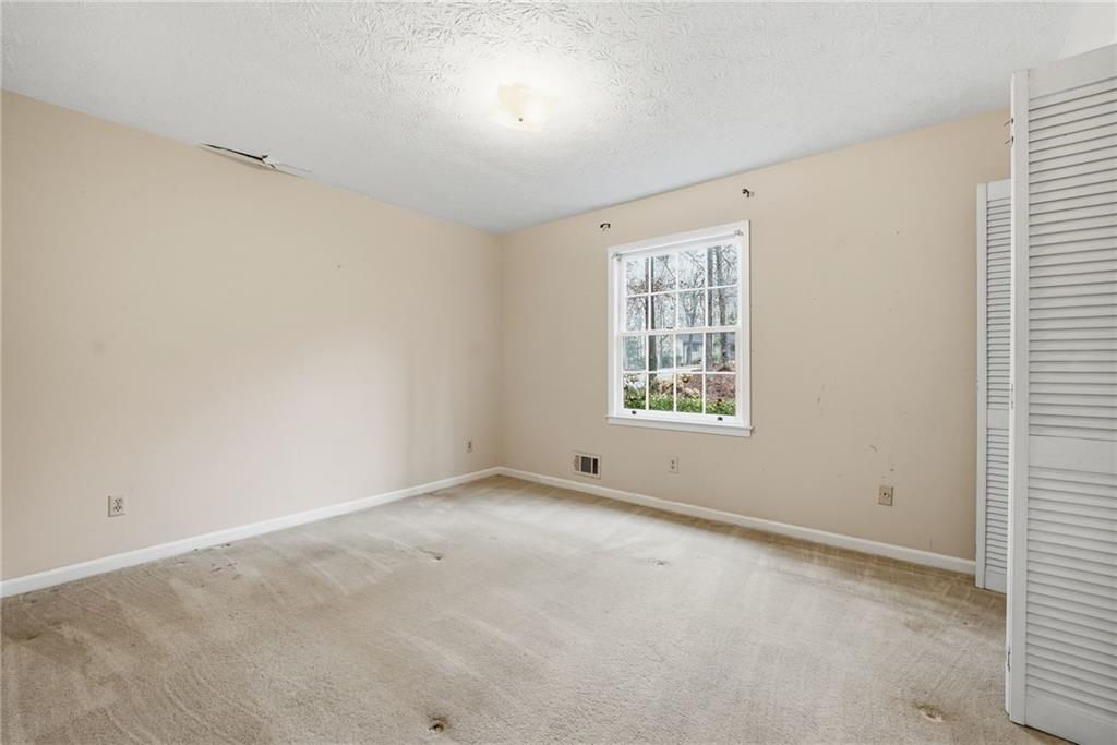 1715 Hidden Hollow Court SW