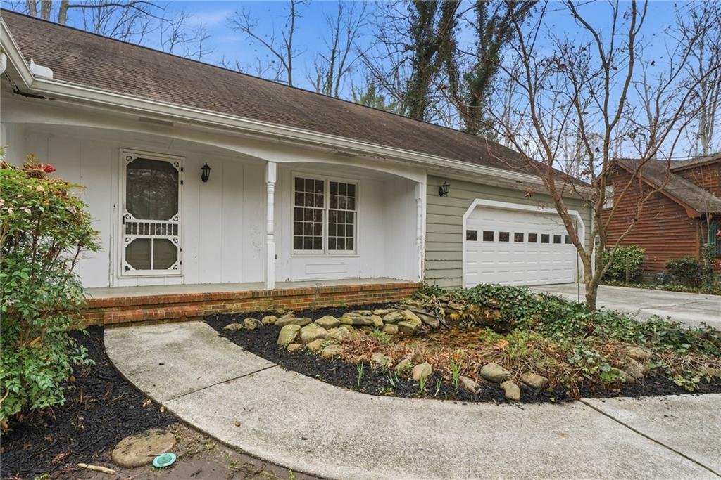 1715 Hidden Hollow Court SW