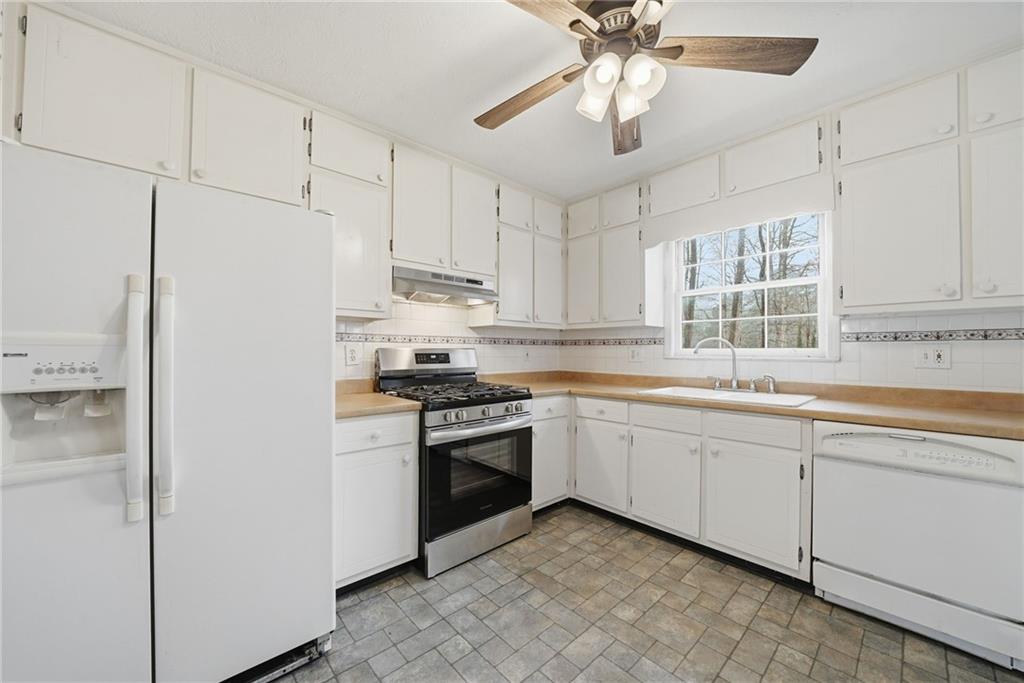 1715 Hidden Hollow Court SW