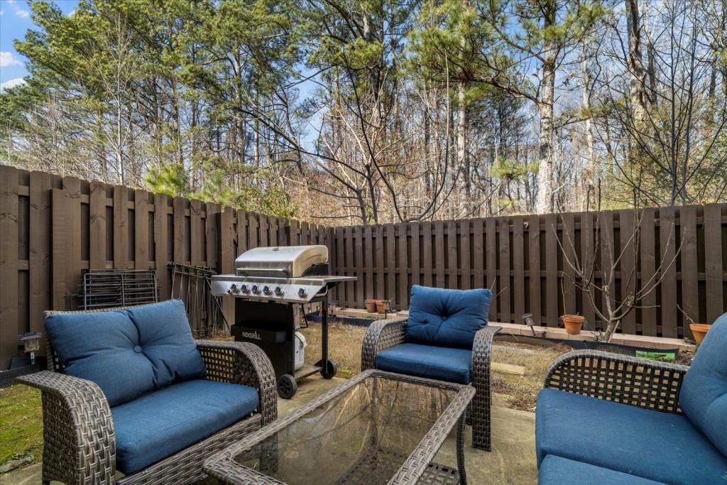 1615 Hampton Oaks Drive