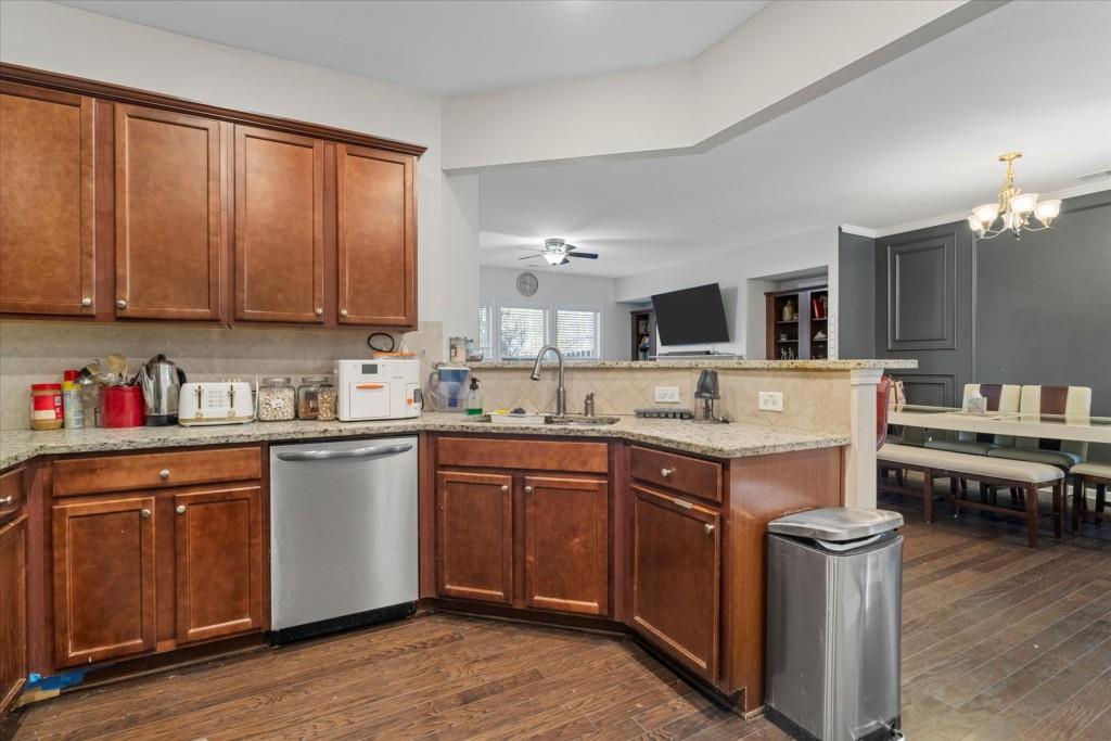 1615 Hampton Oaks Drive