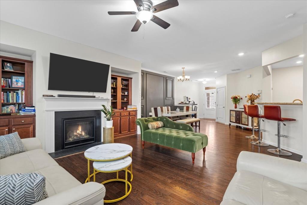 1615 Hampton Oaks Drive