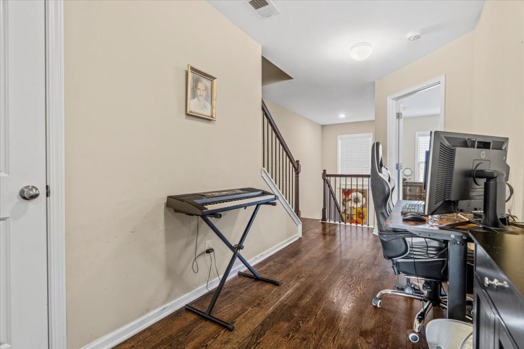 1615 Hampton Oaks Drive