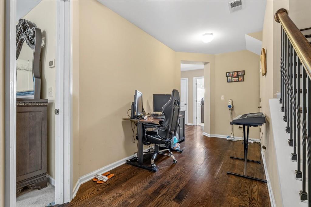 1615 Hampton Oaks Drive