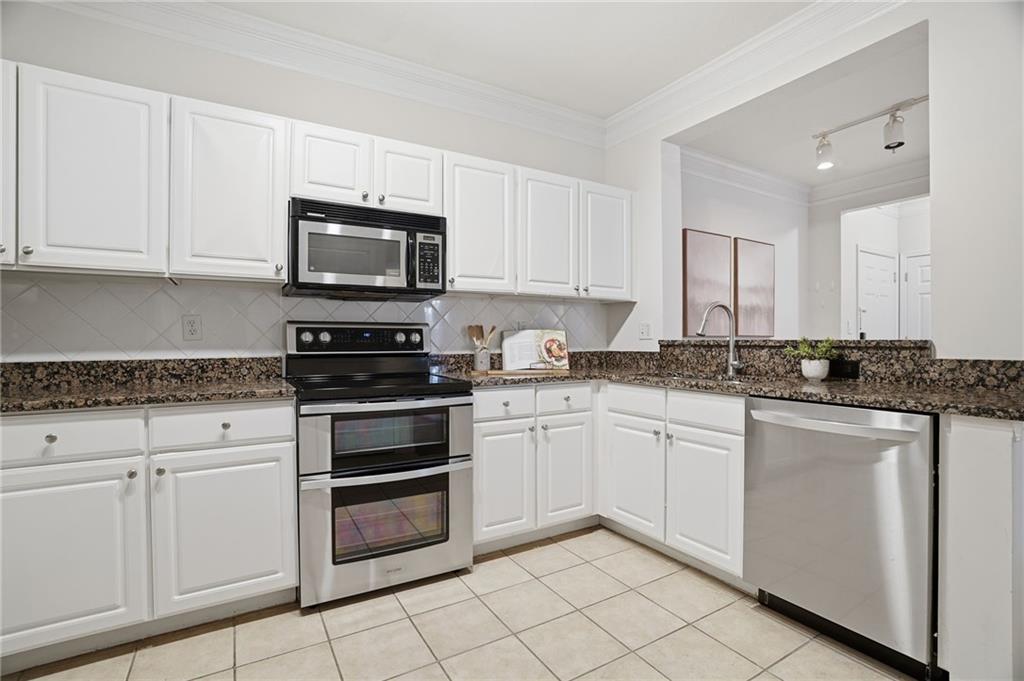 1234 Westchester Ridge