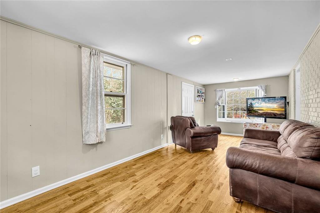 349 Virginia Place SE