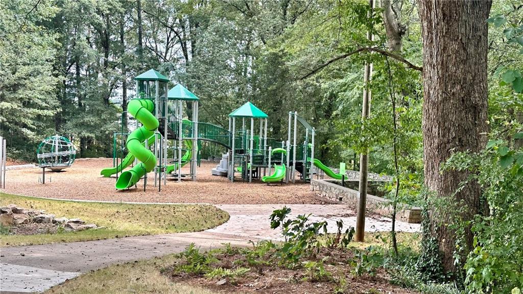 507 Casanova Street SE