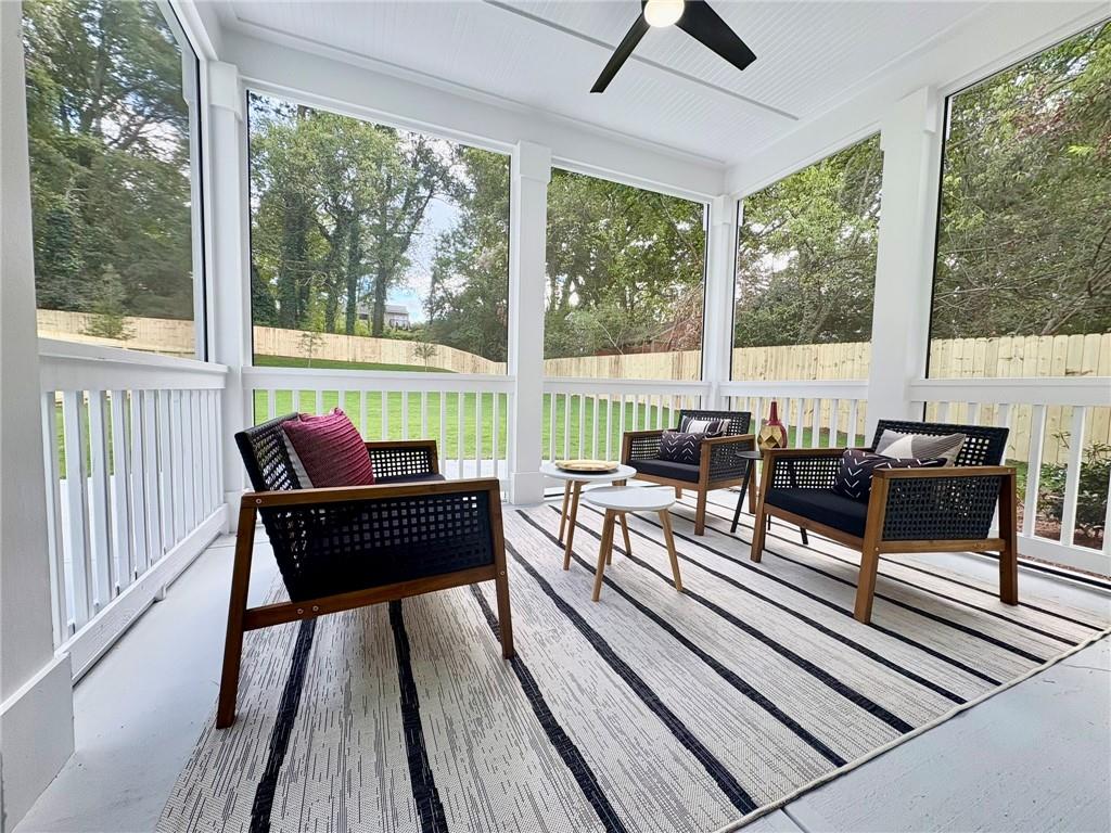 507 Casanova Street SE