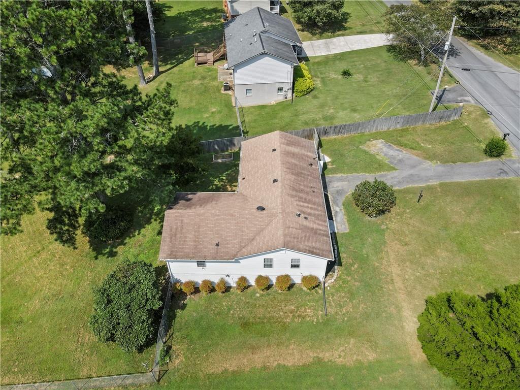 16 Barnesdale Way NE