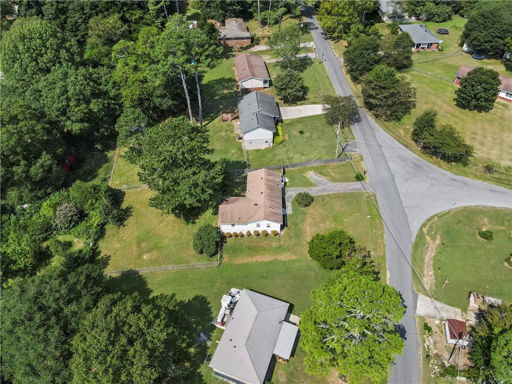 16 Barnesdale Way NE