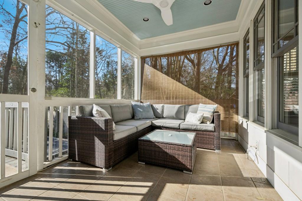 1229 Cameron Court NE