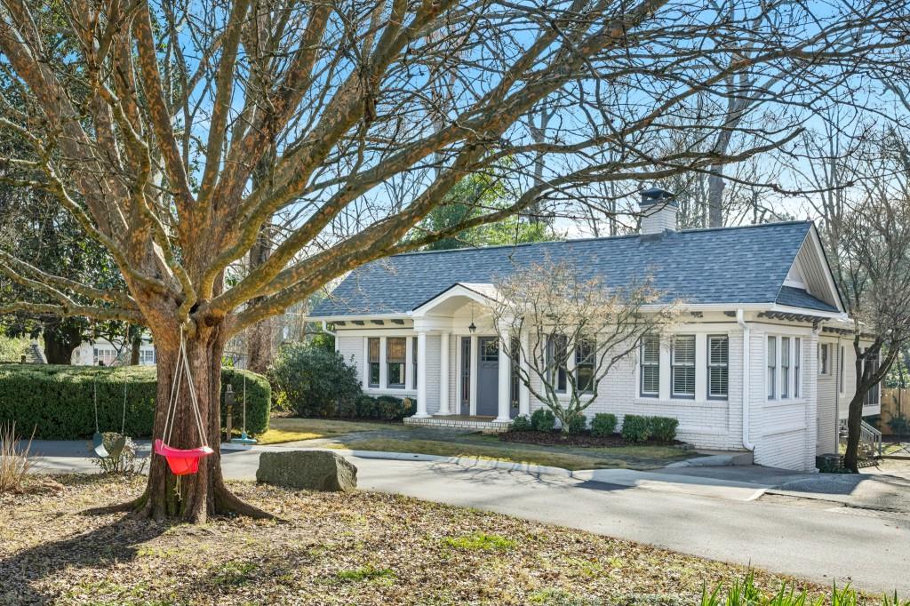 1229 Cameron Court NE