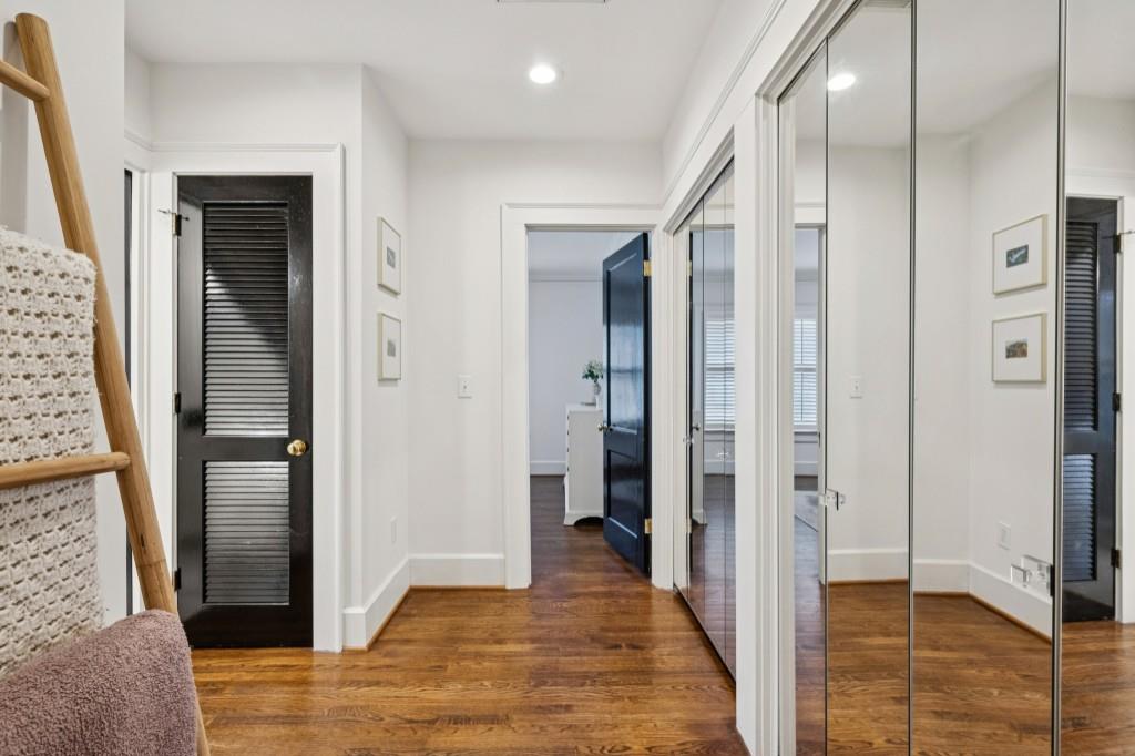 1229 Cameron Court NE