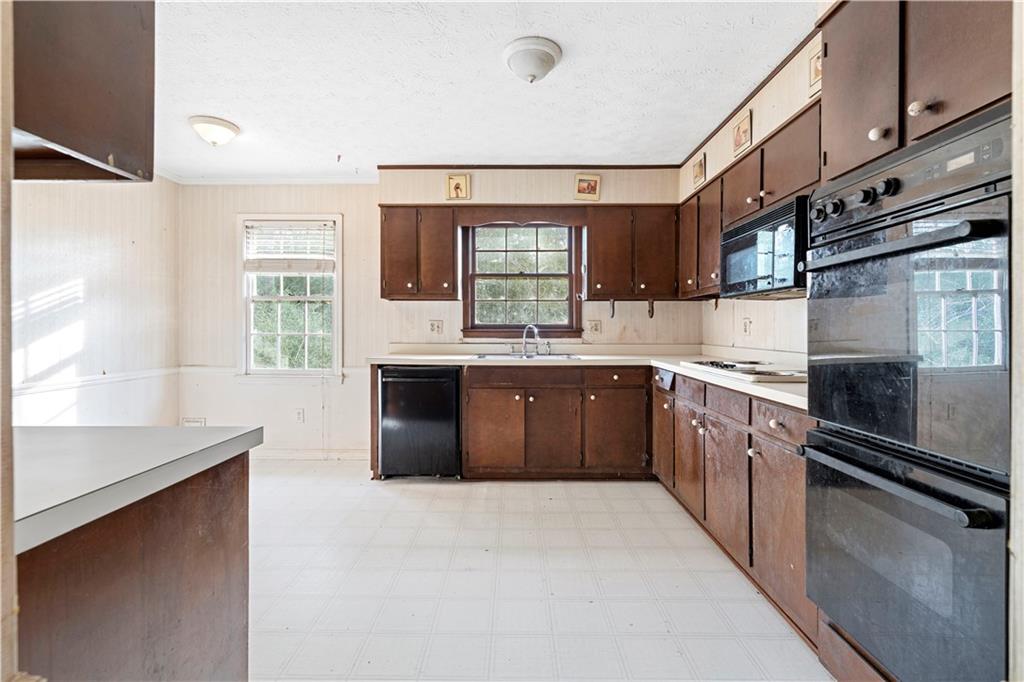 1548 Sprayberry Drive