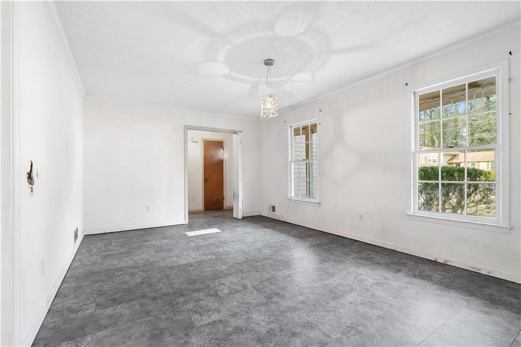 1548 Sprayberry Drive