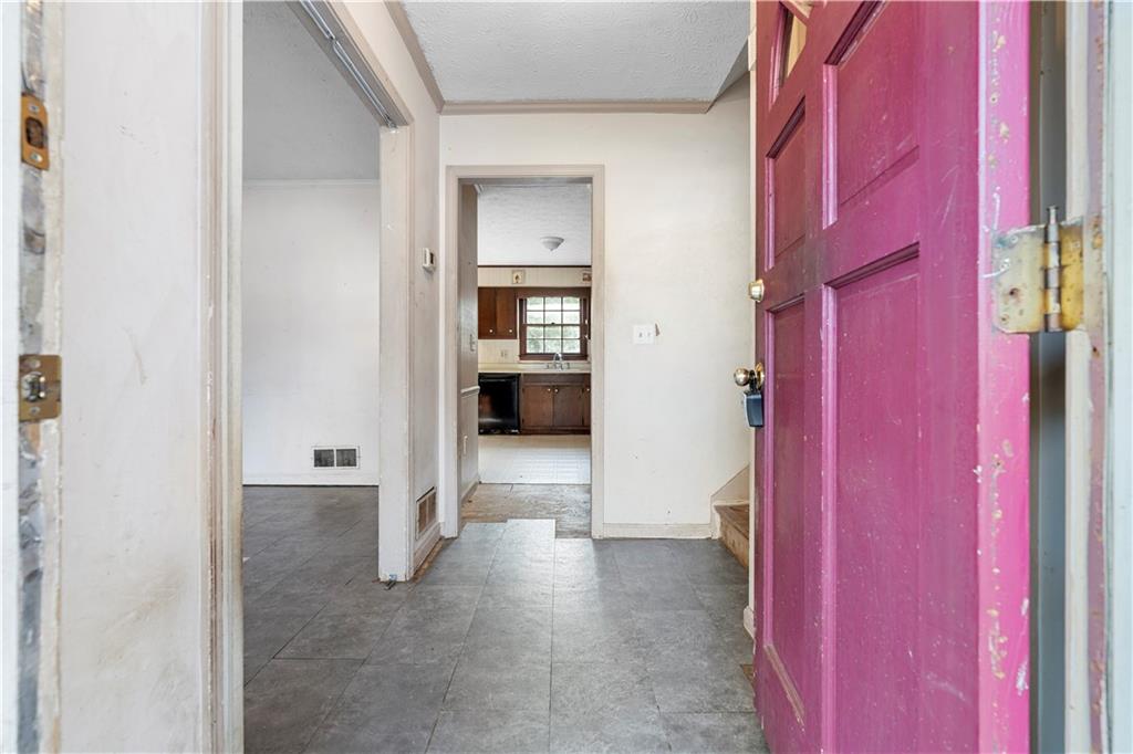 1548 Sprayberry Drive