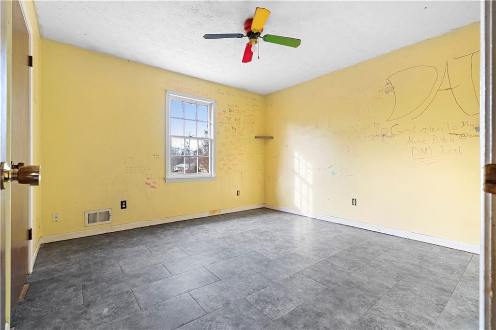 1548 Sprayberry Drive