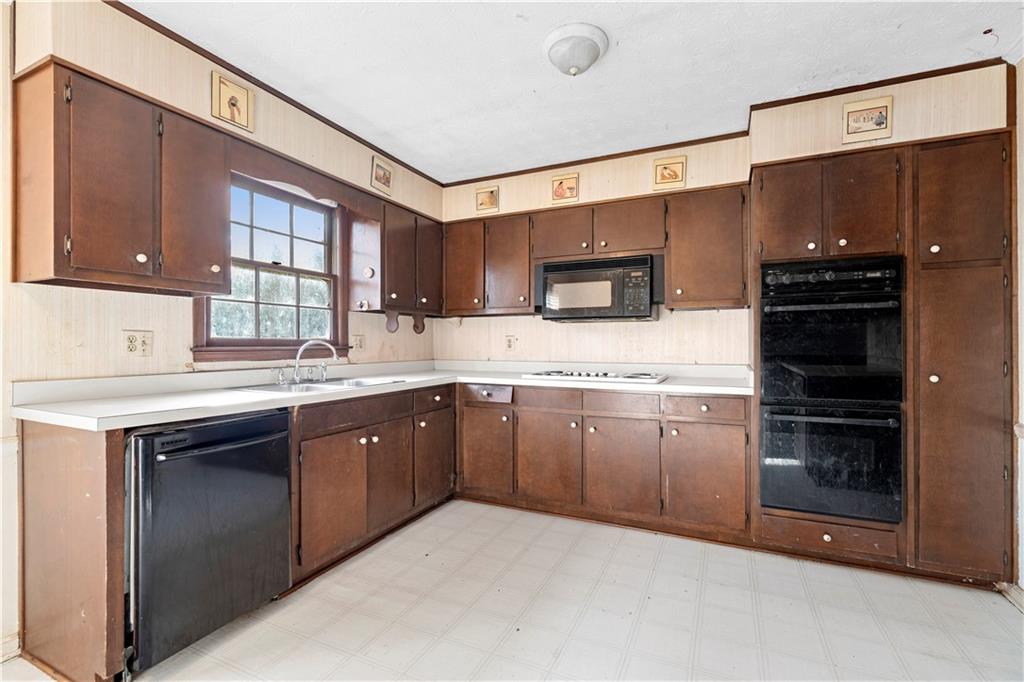 1548 Sprayberry Drive