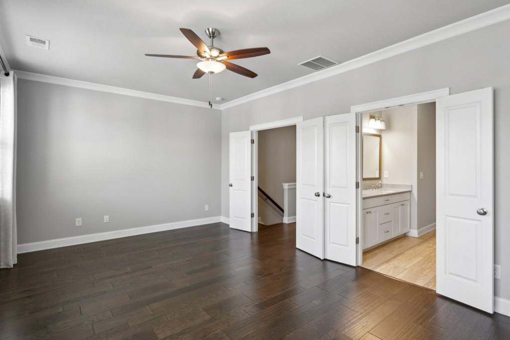 3899 Glenview Club Lane