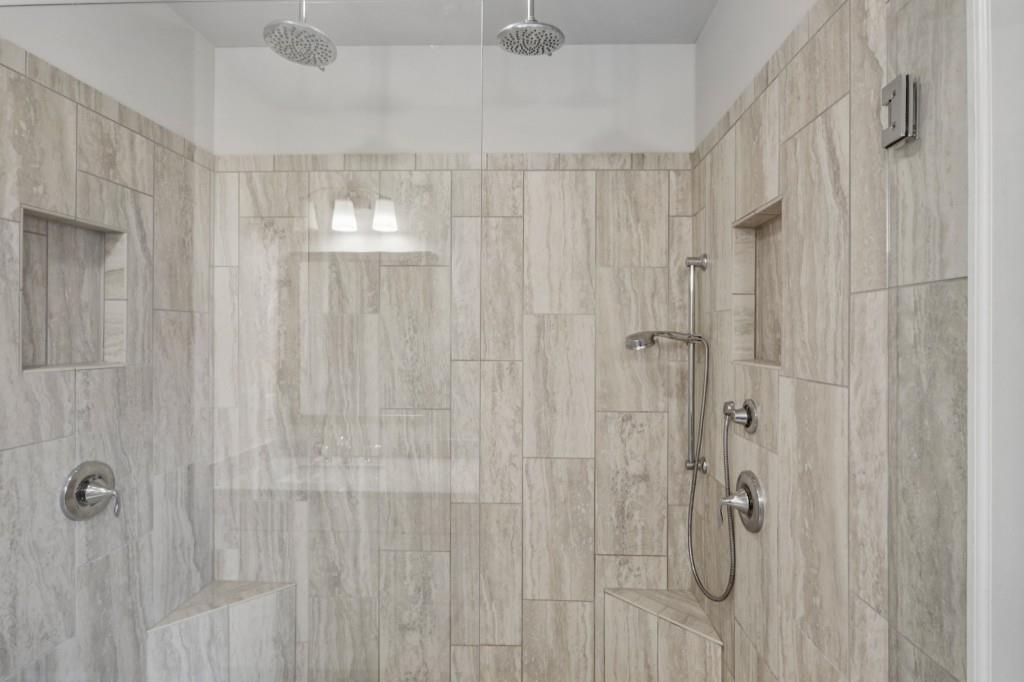 3899 Glenview Club Lane