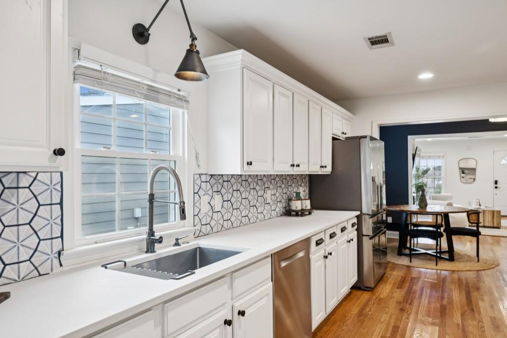 734 Woodson Street SE