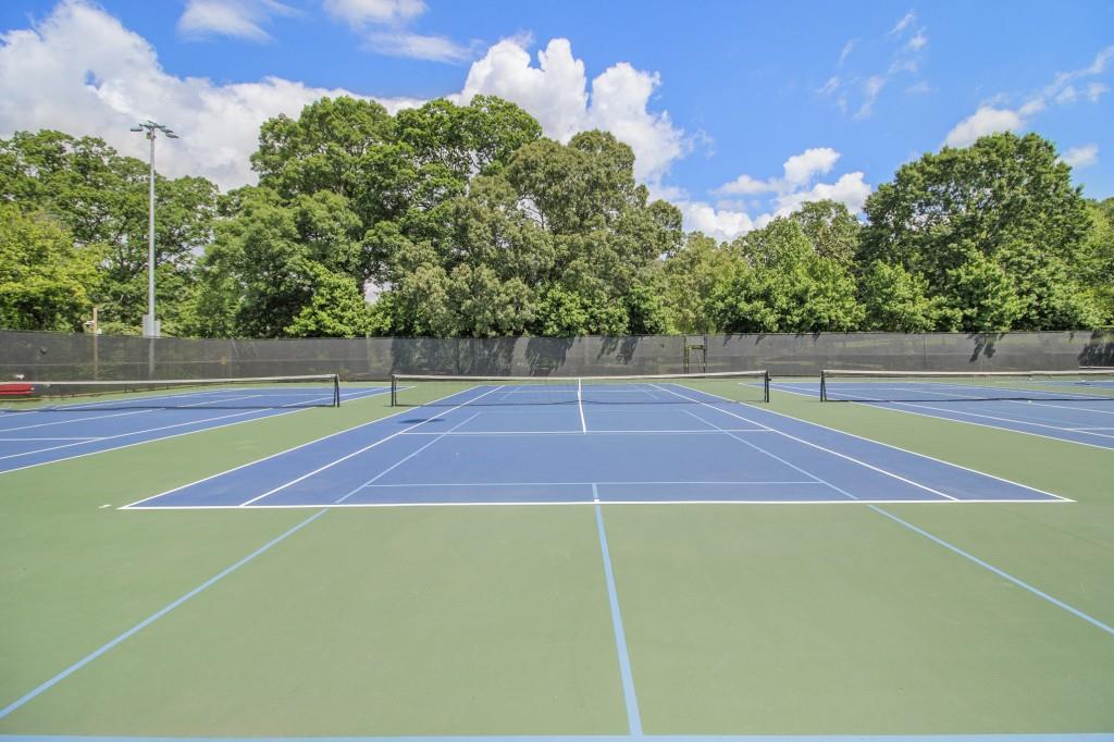 734 Woodson Street SE