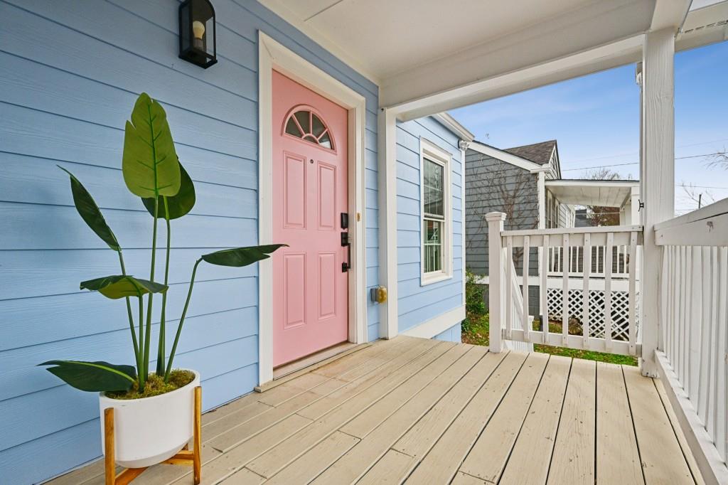 734 Woodson Street SE