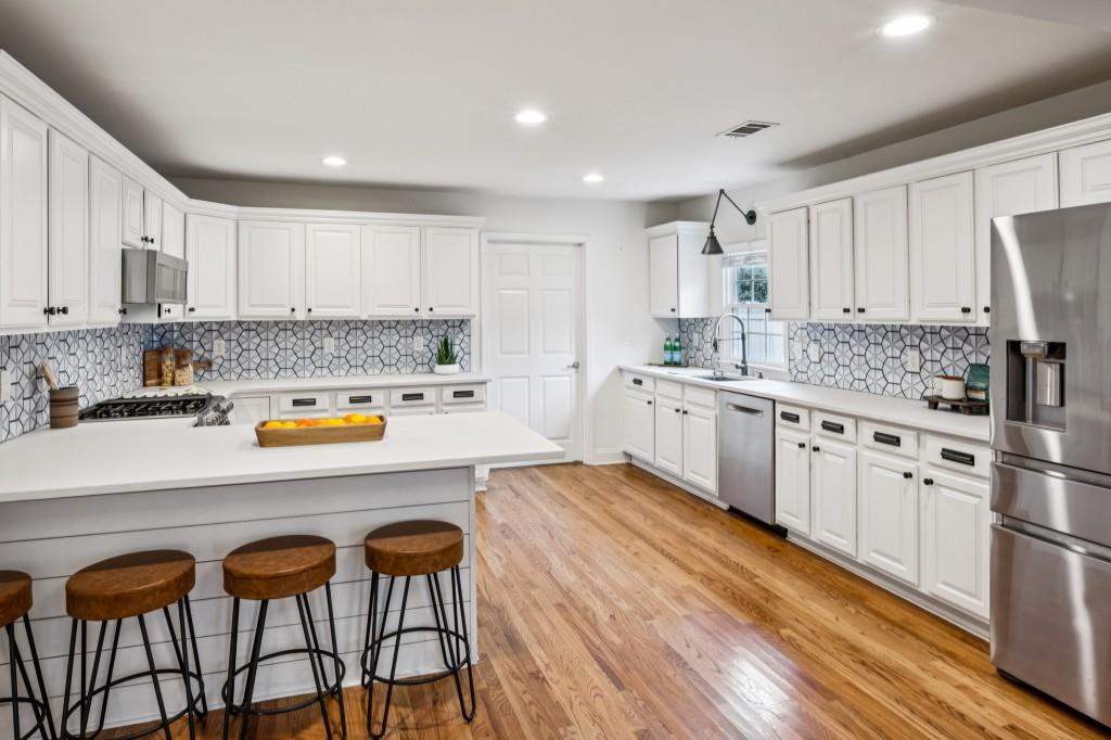 734 Woodson Street SE