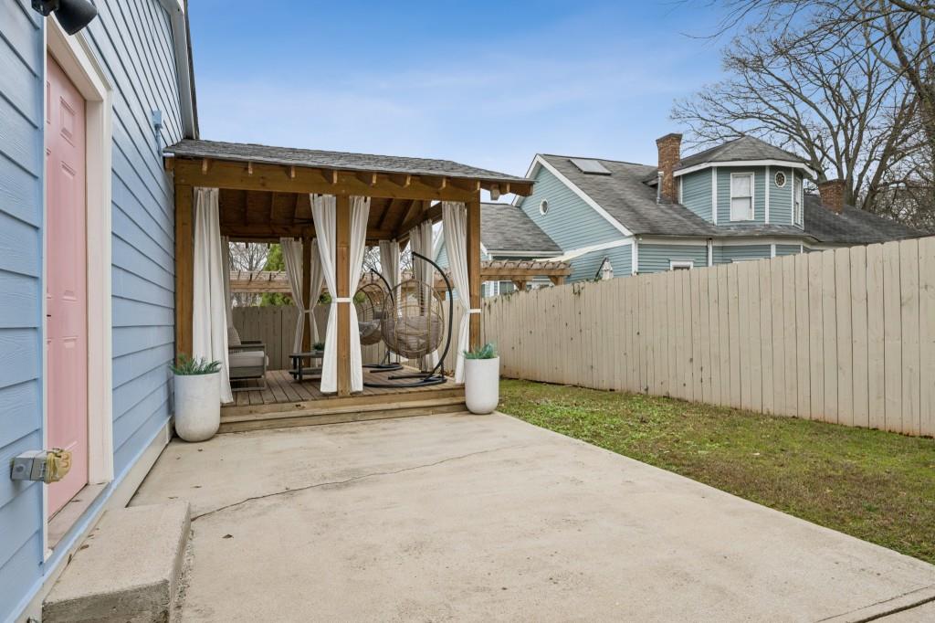 734 Woodson Street SE