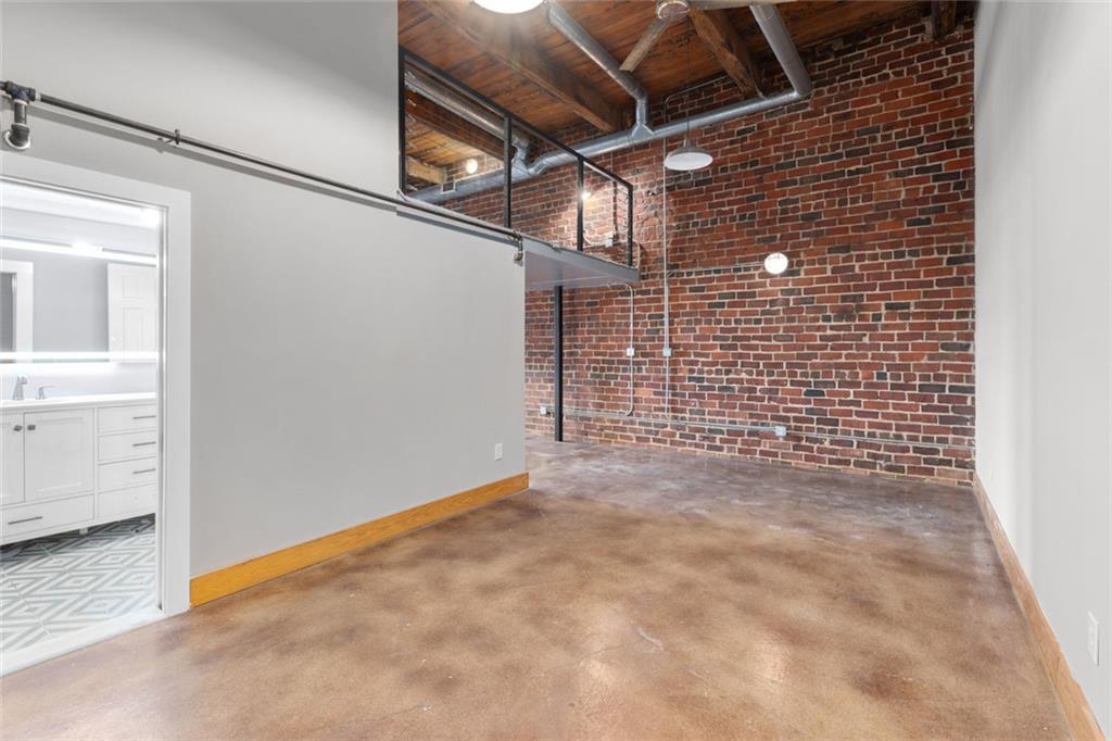 644 Wells Street SW Unit 16