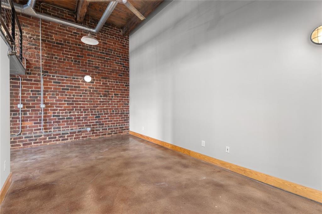 644 Wells Street SW Unit 16