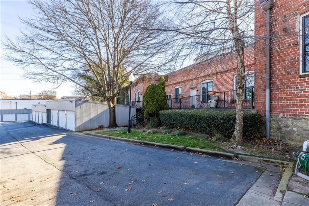 644 Wells Street SW Unit 16