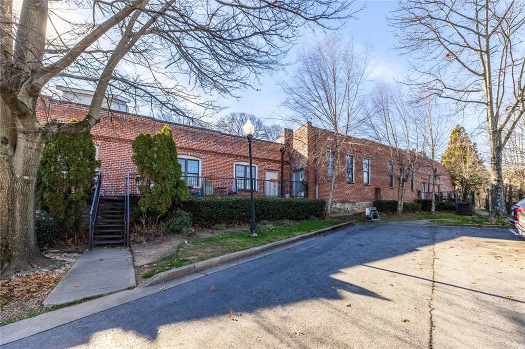 644 Wells Street SW Unit 16