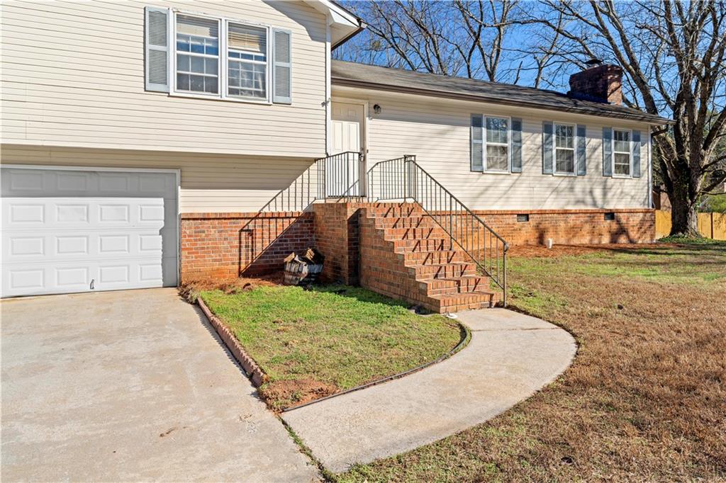 2250 Ridge Forest Drive